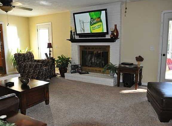 2nd image of 2523 Westwind Dr