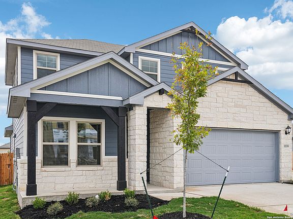 3rd image of 11530 Mustang Grove