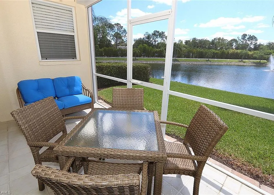 3250 Cypress Glen Way #403
