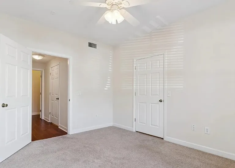1704 Frederica Rd — Photo 9