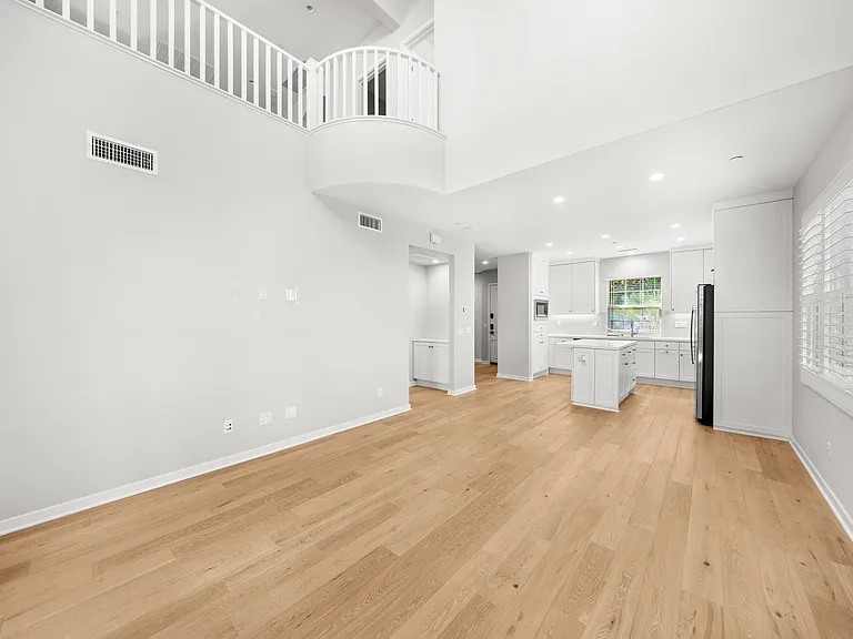 171 Elkhorn — Photo 4