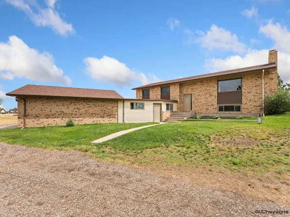 1605 W Wrangler Rd, Cheyenne, WY 82009