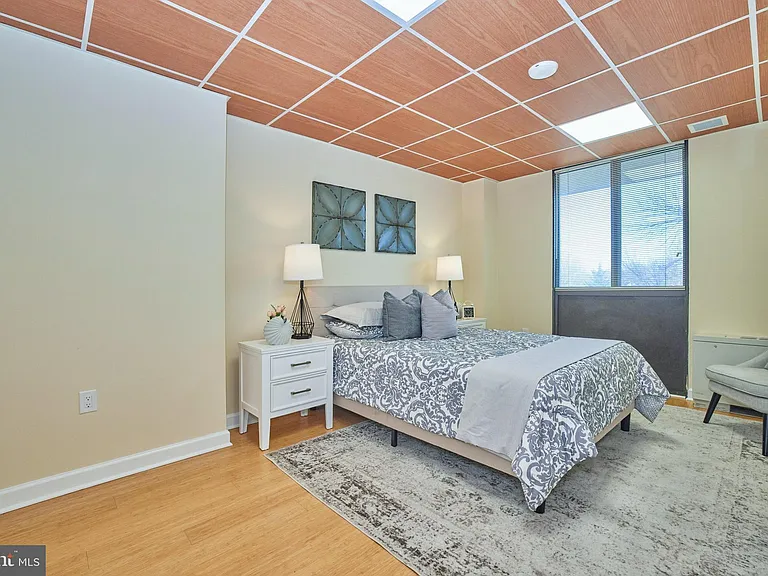 4242 E West Hwy #308 — Photo 23