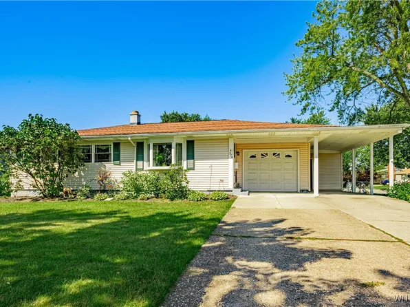 374 Evergreen Dr, Tonawanda, NY 14150