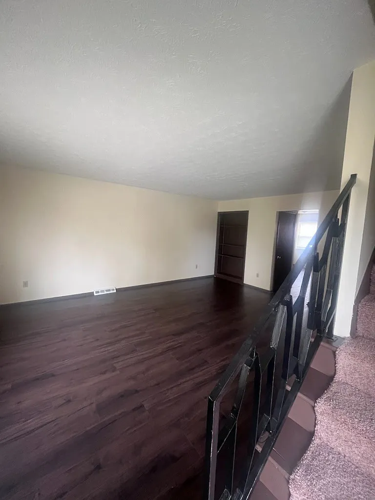 Building Photo - 5043 Cambrian Dr #5035