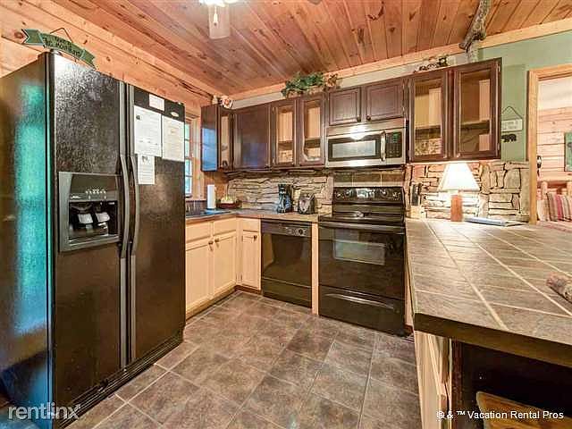 The kitchen makes cooking a pleasure