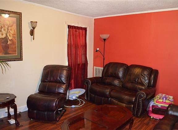 4th image of 306 Bellanti Cir