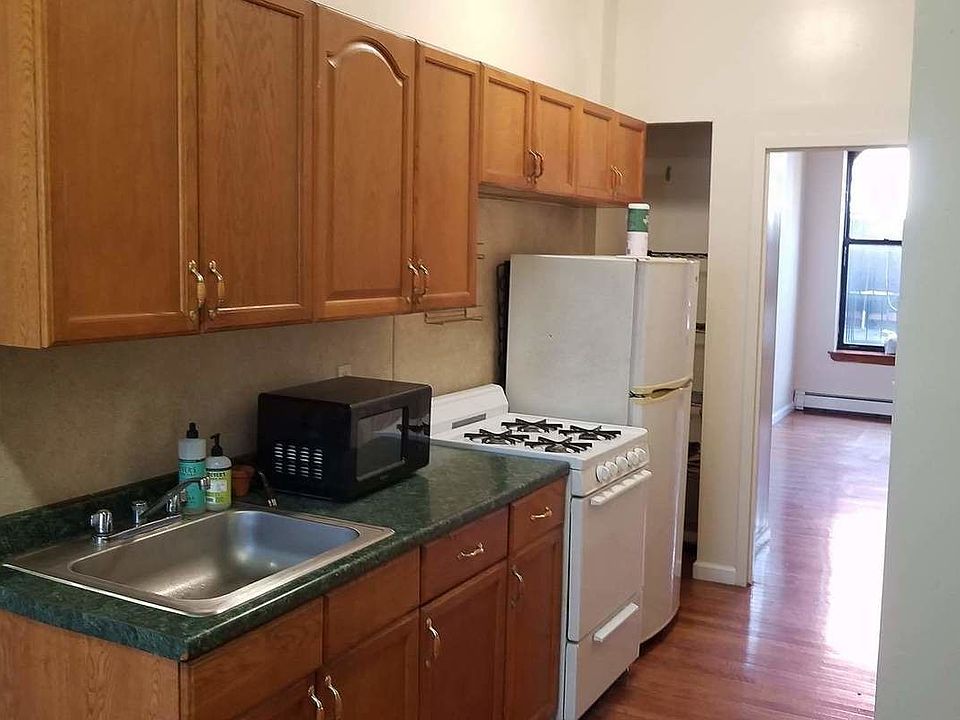 1st image of 547 Nostrand Ave #2