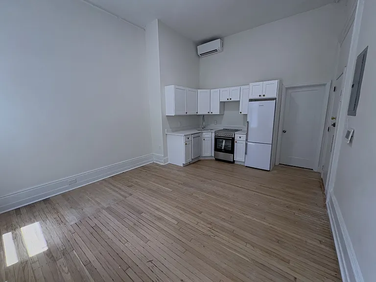 2039 Green St #1F — Photo 6