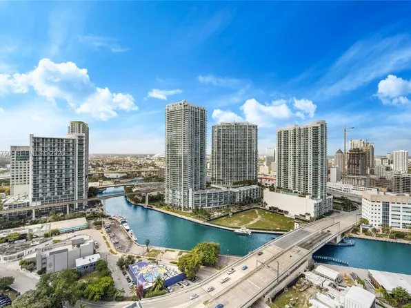 68 SE 6th St, Miami, FL