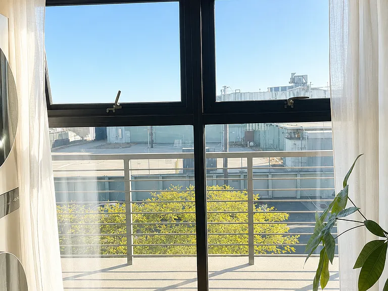 700 Main St #17 — Photo 14