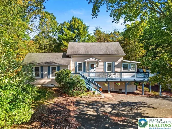 1637 Brushy Mountain Rd, East Stroudsburg, PA 18302