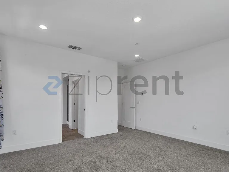 1483 S Barker St — Photo 27