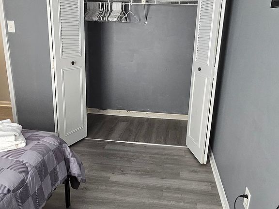 4th image of 6840 Honey Hurst Ln #2