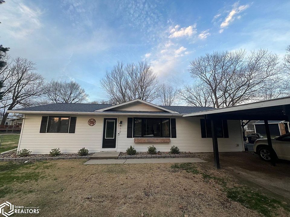 1st image of 812 Pearson Dr