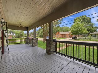 915 N Roberson St, Conroe, TX 77301