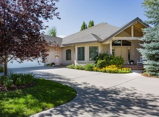 630 Horse Thief Ln, Durango, CO 81301