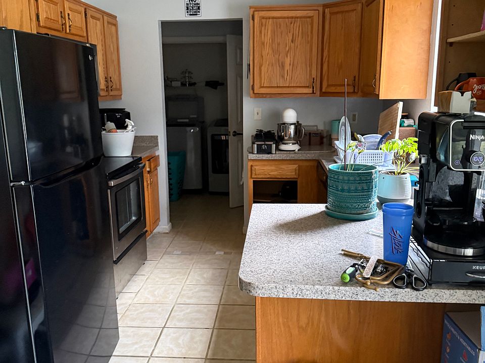 1st image of 8101 N Harvest Ct