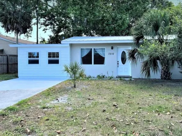 7210 Astor Dr, New Port Richey, FL 34652