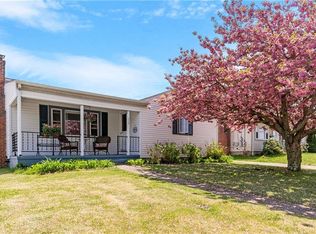 328 Magnolia St, Cranston, RI 02910