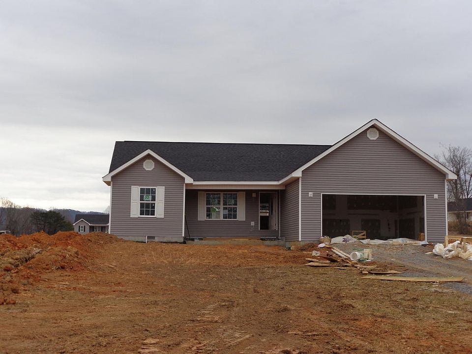 1st image of 121 Feist Way