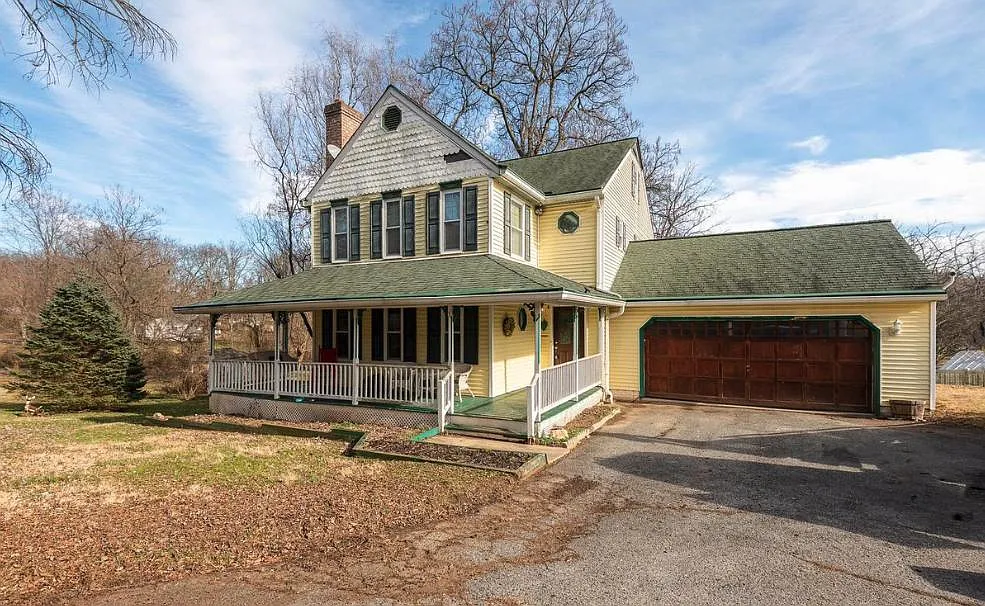 209 Windridge Acres Ct — Photo 1