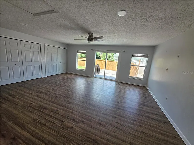 8 Poinsettia Dr — Photo 22