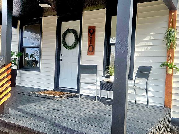 2nd image of 910 S Wichita St