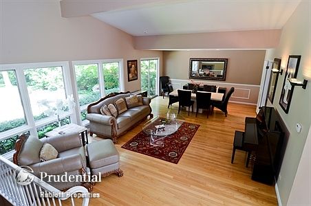 4th image of 1029 Auburn Ave