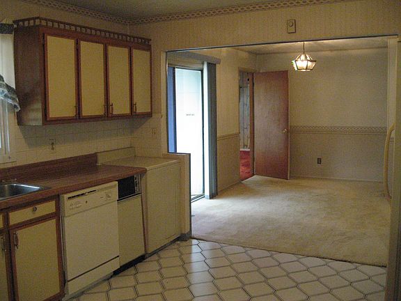 3rd image of 8228 Westland Dr. Knoxville Tn. #37922