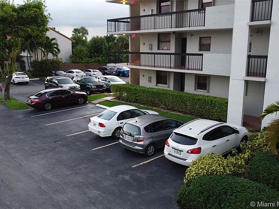 3rd image of 10317 NW 9th Street Cir #9-303