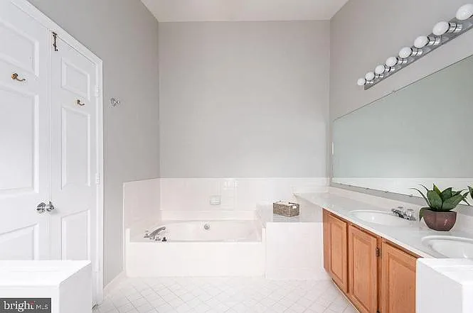 12320 Quiet Hollow Ct — Photo 6
