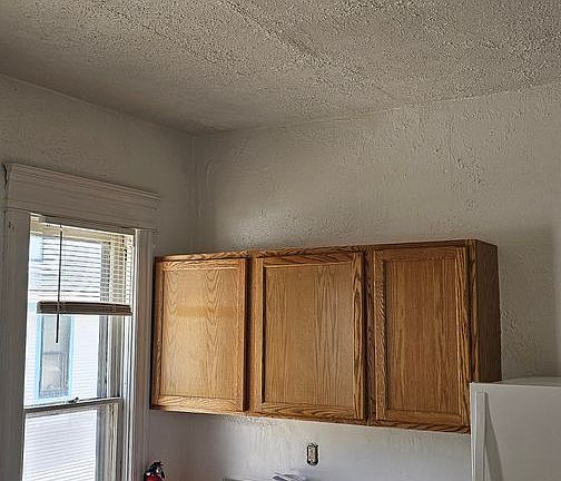 5th image of 1112 N Main St #4