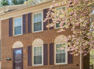 2324 Harleyford Ct, Reston, VA 20191