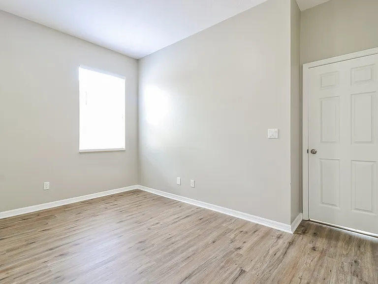 409 Delwood Breck St — Photo 12