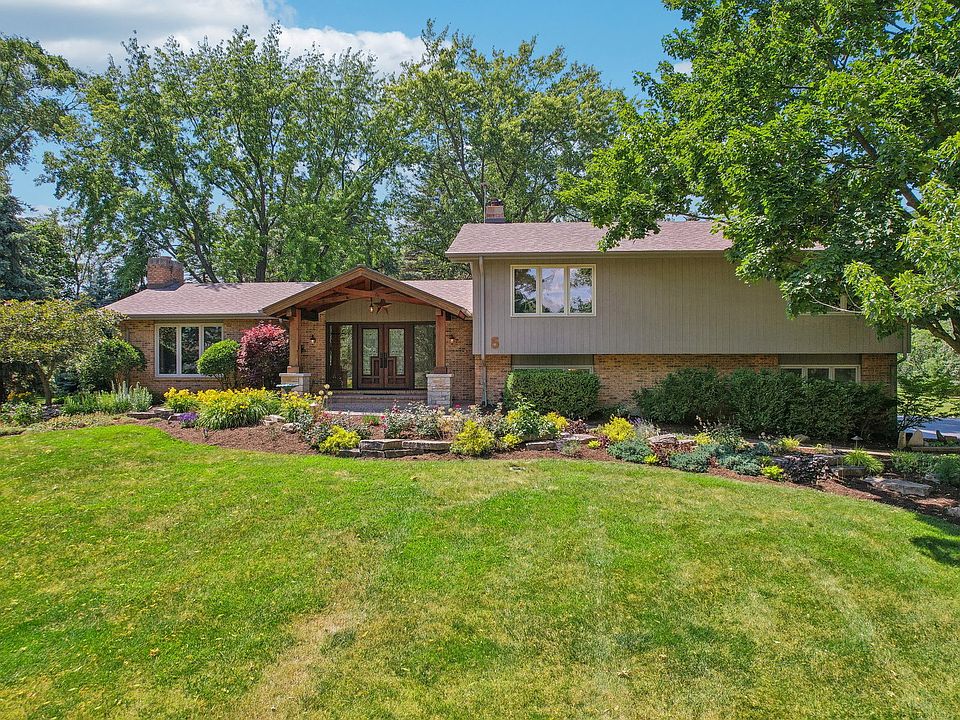 1st image of 5 James Dr