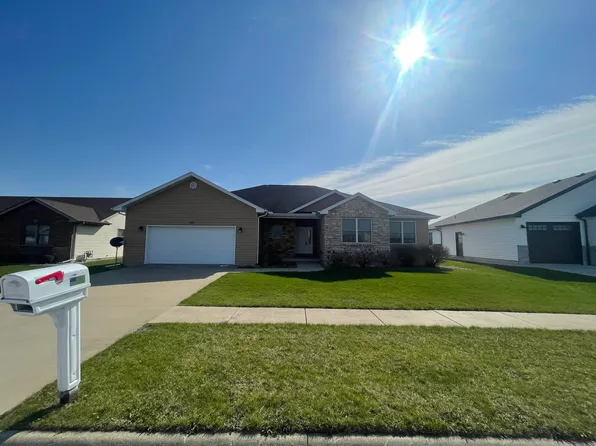 440 Edgebrook Dr, Bourbonnais, IL 60914