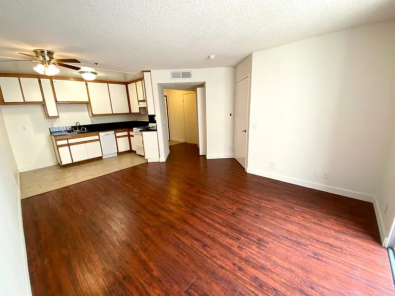 4431 Eagle Rock Blvd — Photo 15