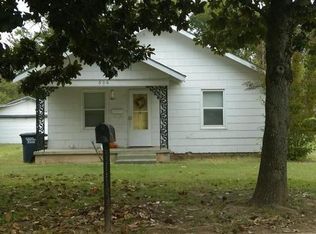 606 W Dewey St, Shawnee, OK 74801