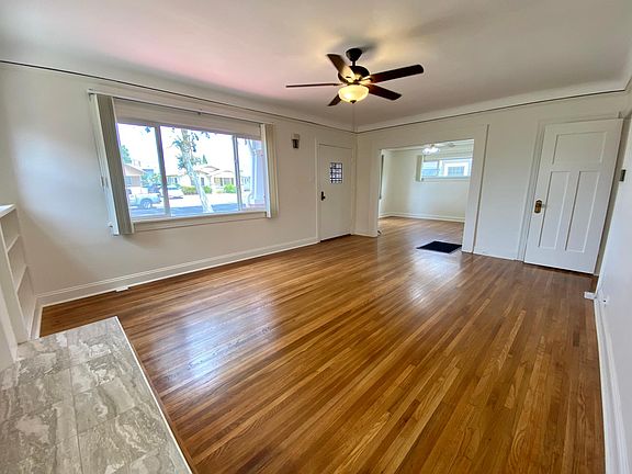3rd image of 1846 W 42nd Pl