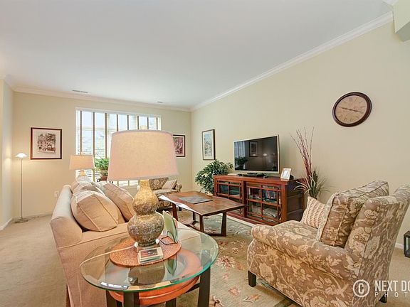4th image of 3166 Primrose Ln