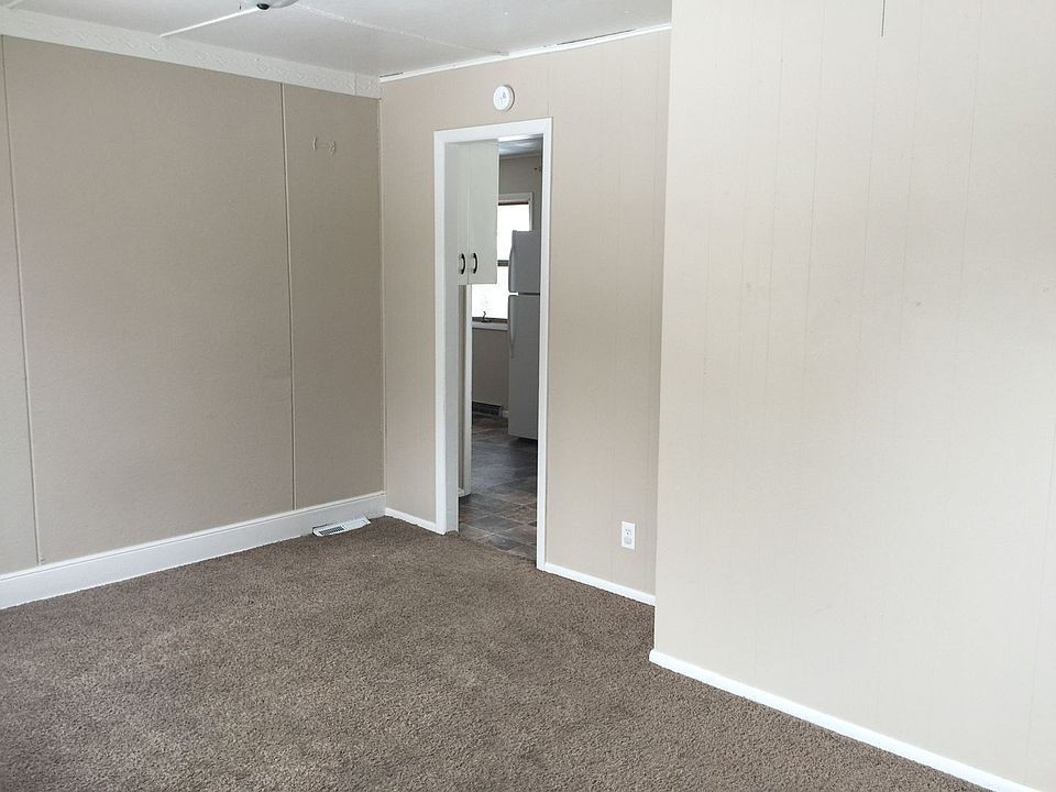 1st image of 233 8th Ave NE