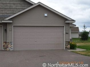 916 Fairfield Pl, Isanti, MN 55040
