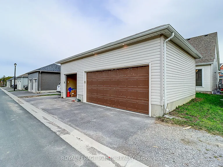 931 Broadway Blvd — Photo 22
