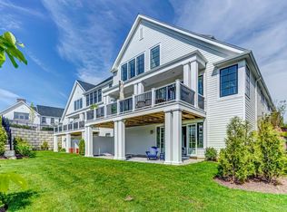 4 Mulberry Ct, Rye Brook, NY 10573