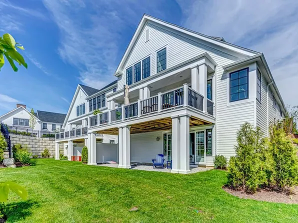 4 Mulberry Court, Rye Brook, NY 10573