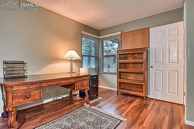 2 bed, 1066 sqft, $2,200 — Photo 3