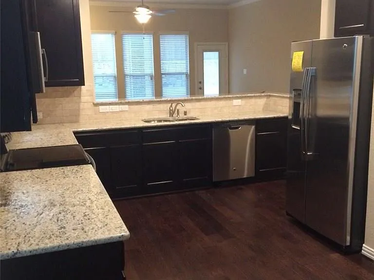 312 Eden Dr — Photo 1