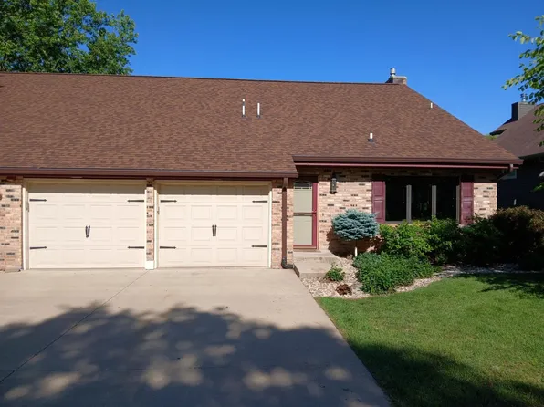 1304 Julia St, Okoboji, IA 51355