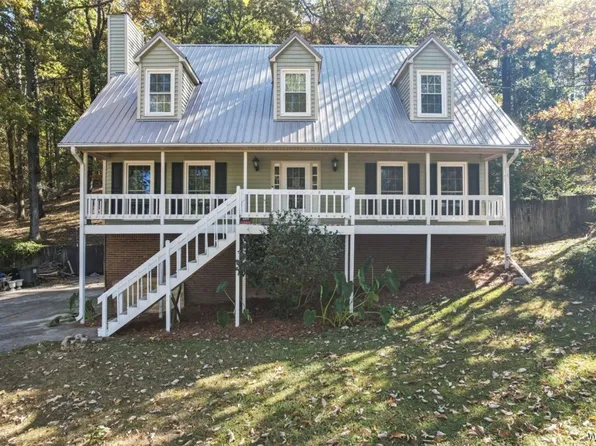 2032 Yancy Dr, Bessemer, AL 35022
